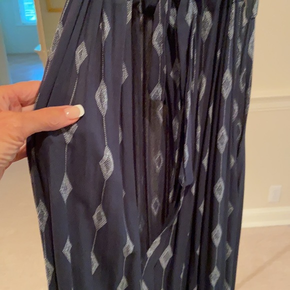 Long dress - Picture 2 of 2